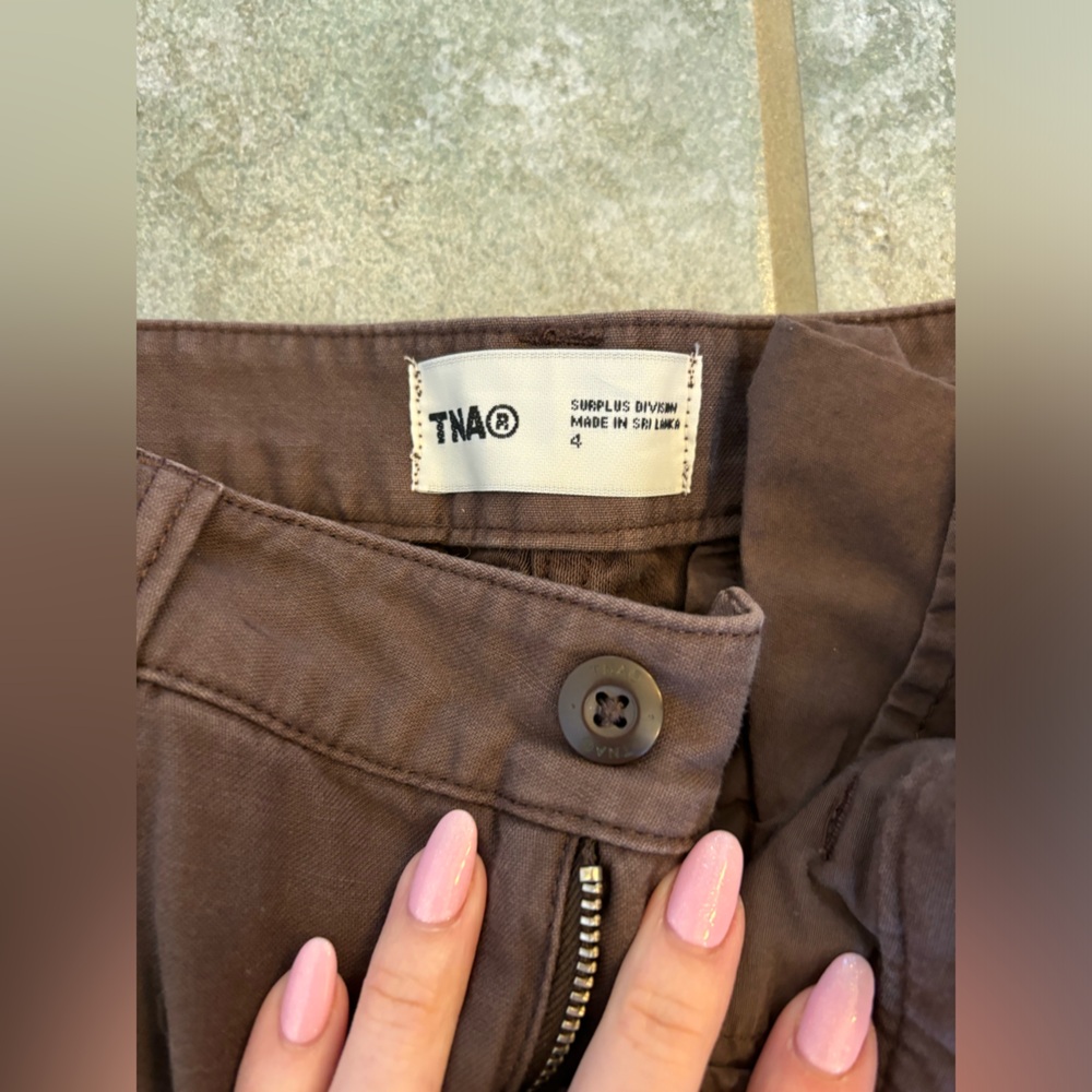 Aritzia Cargo Pants - Picture 2 of 5